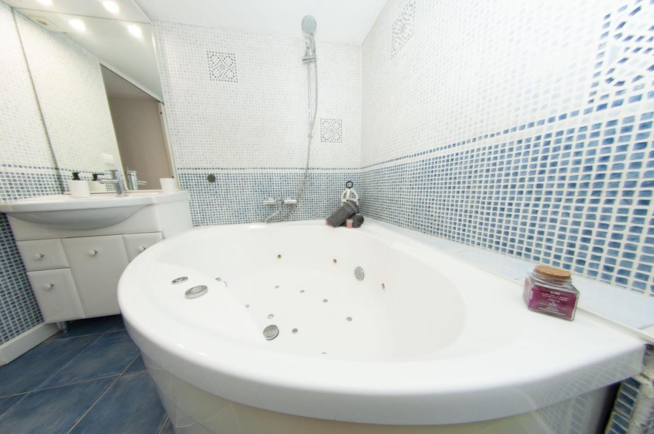 Magnolia-6 Min De La Gare - Baignoire Balneo- Wifi Gratuit Apartment Melun